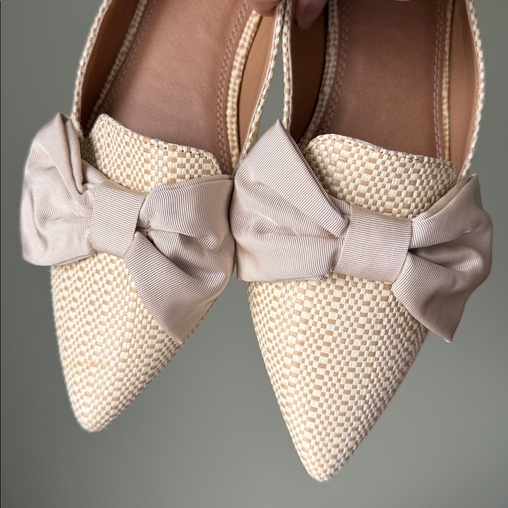 ASOS Design Lake bow pointed ballet flats woven raffia texture decorative bow - Picture 9 of 14